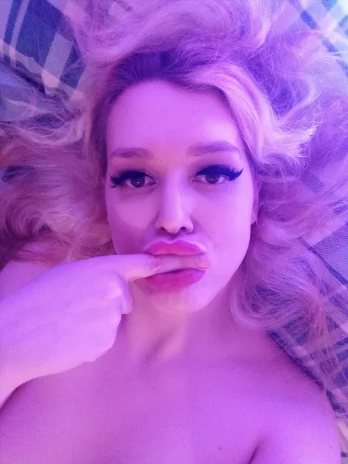 [TS] Might not be much but I'm in love with my 2ml lips! Can't wait to go bigger and faker!