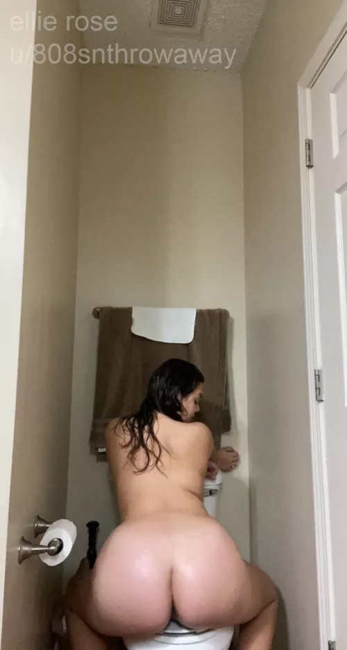 turned 18 yesterday, couldn't wait to share my body, does reddit like my ass?