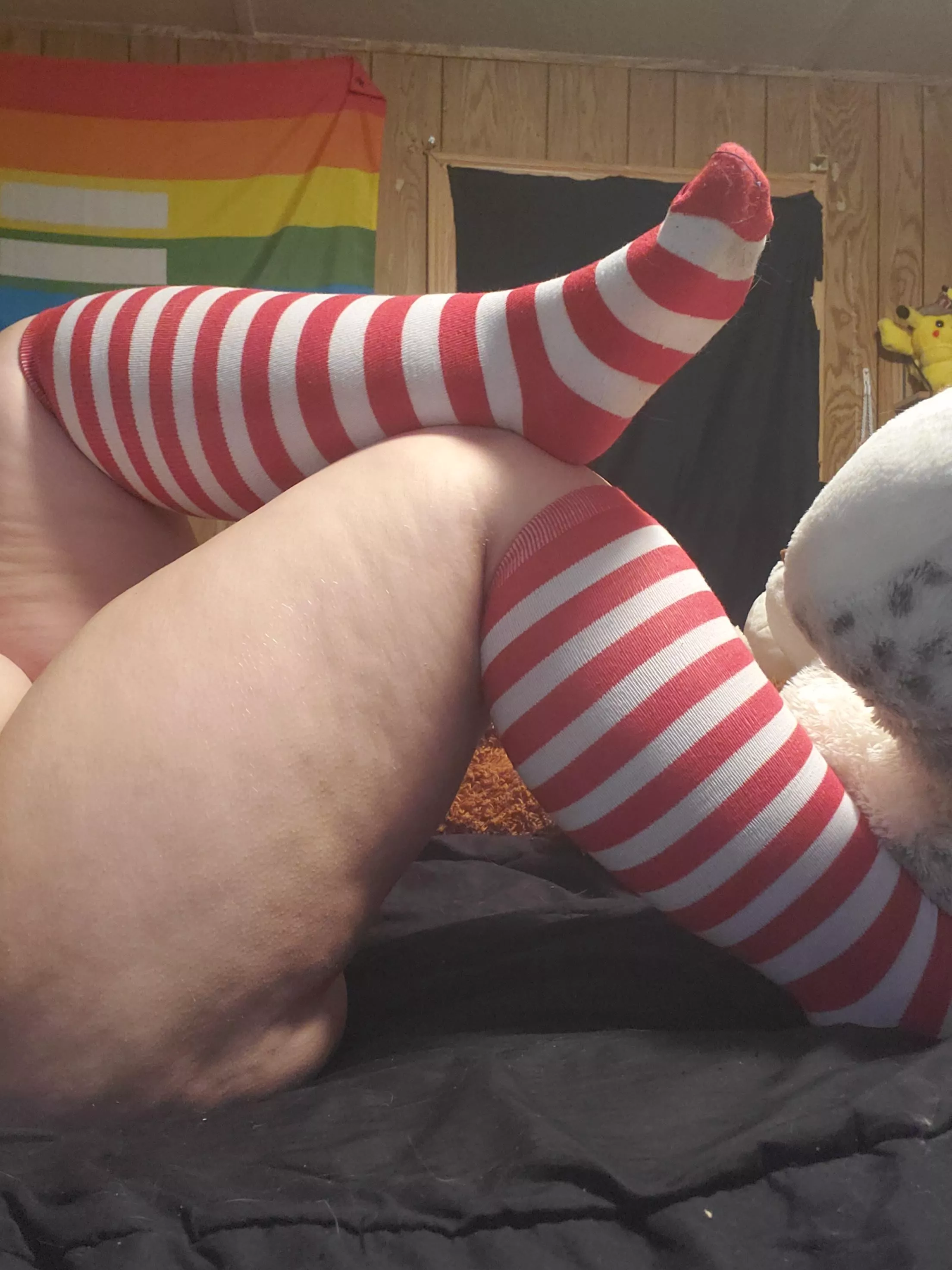Turns out I have a lot of striped socks 😘