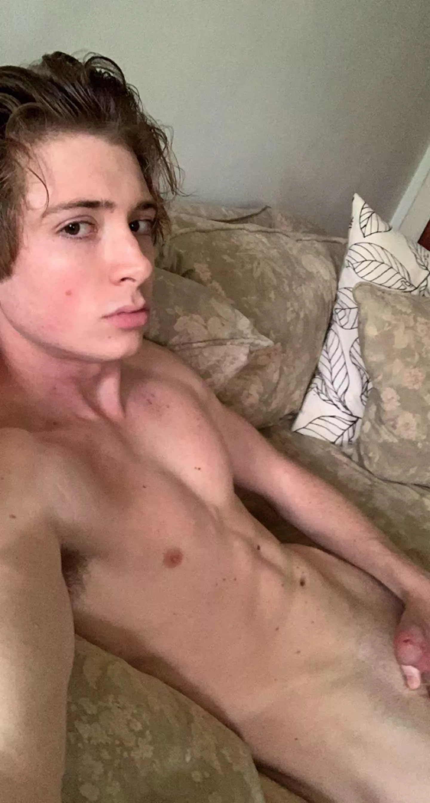 Twink Tuesday! 🥳