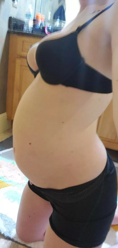 Uff my poor belly 😊 links in bio