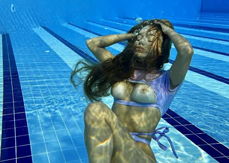 Underwater playtime