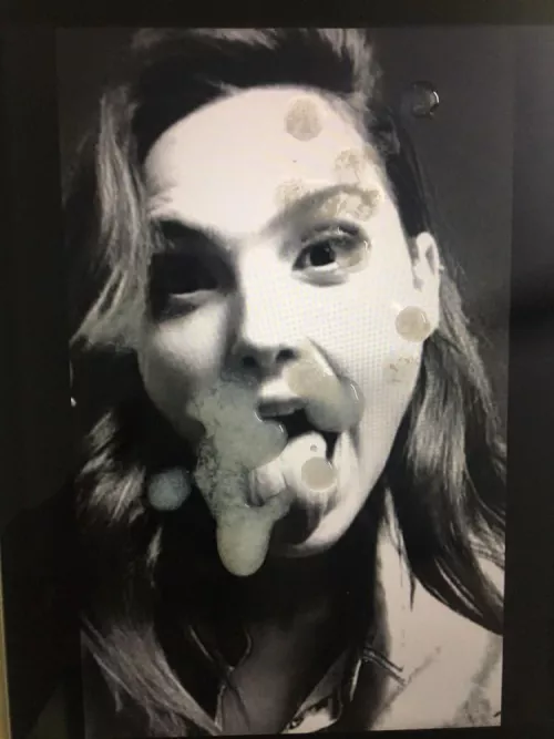 Unloaded right on Gal Gadot’s pretty face and tongue. She’d love to swallow it all up