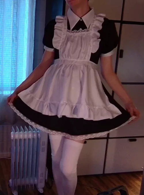 Unlocked the maid outfit :3