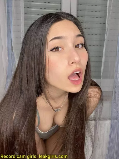 Use my mouth until gou cum <3