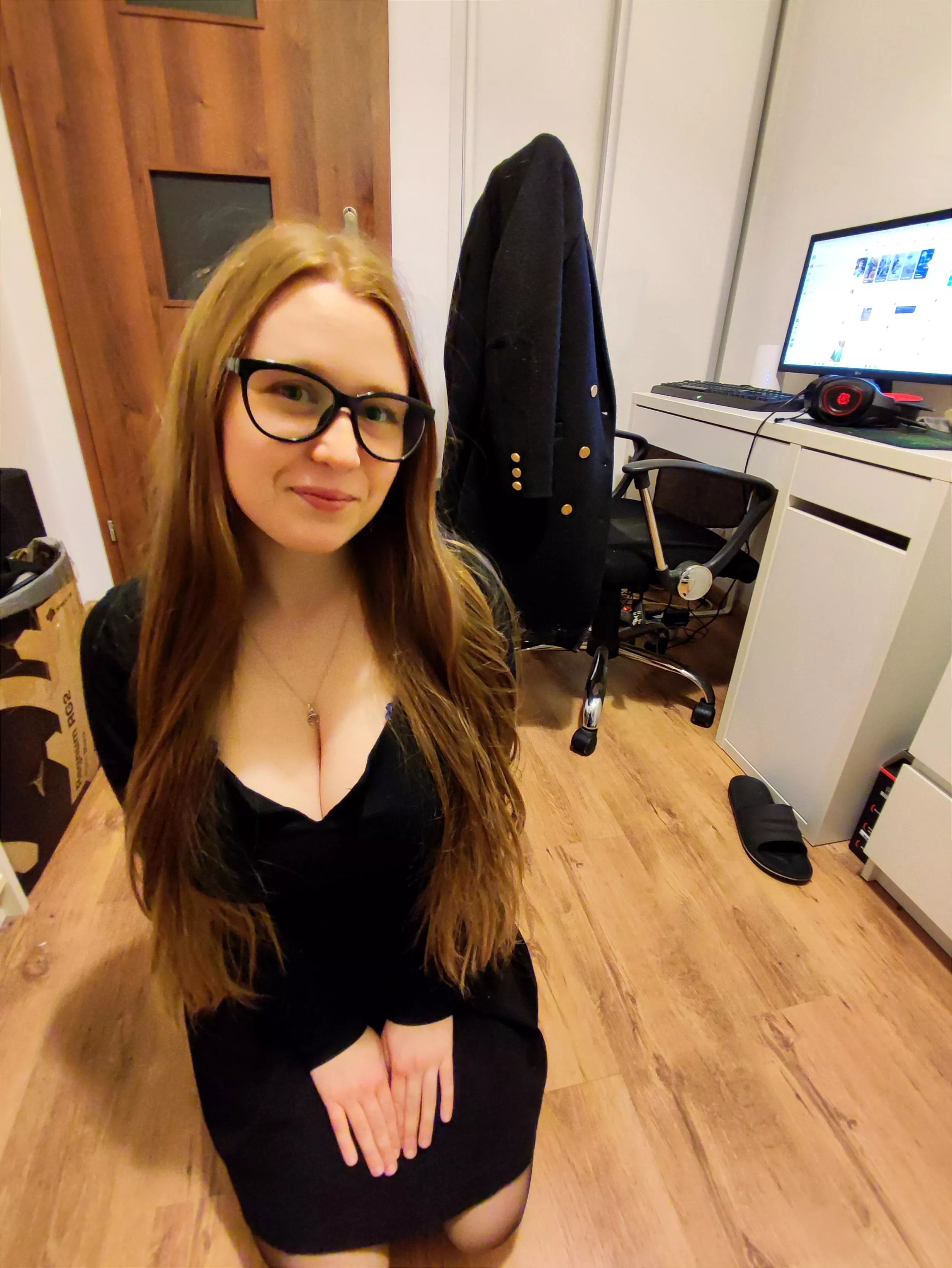 Waiting for my gamer bfs cocky☺️