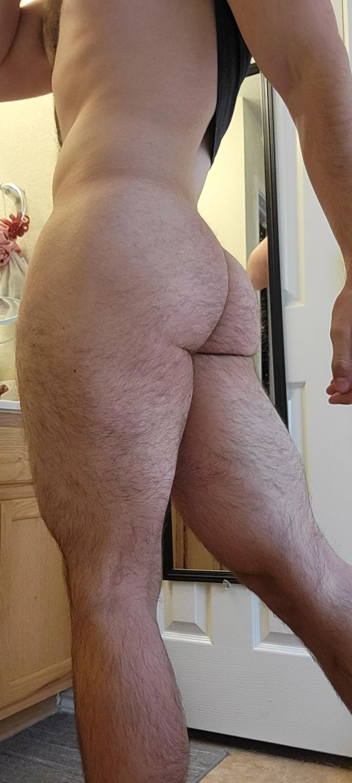 Wanna dive in and fuck this ass?