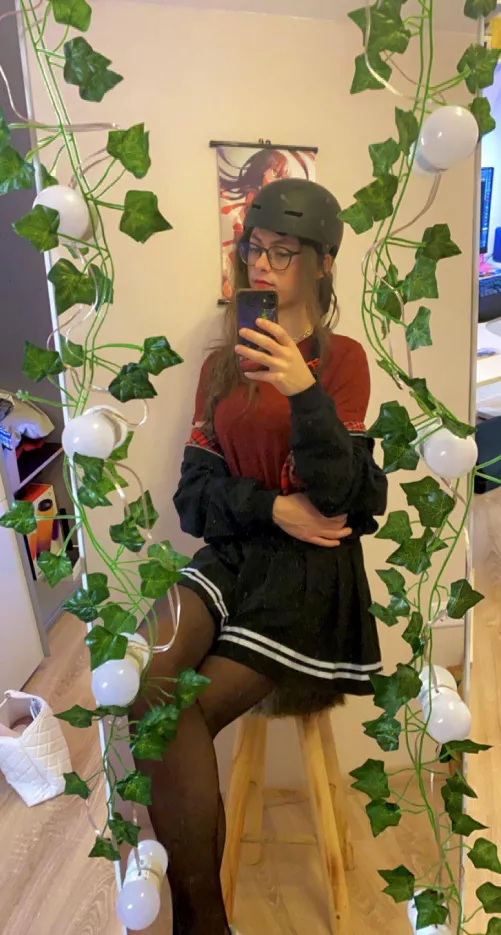 Wanna go skating with me? 🛹