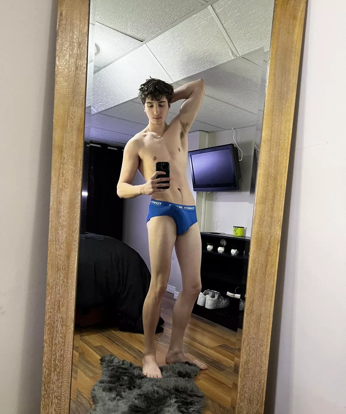 Wanna lick my armpit?