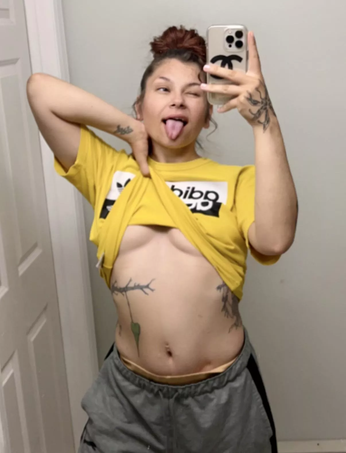 Wanna see more 😘