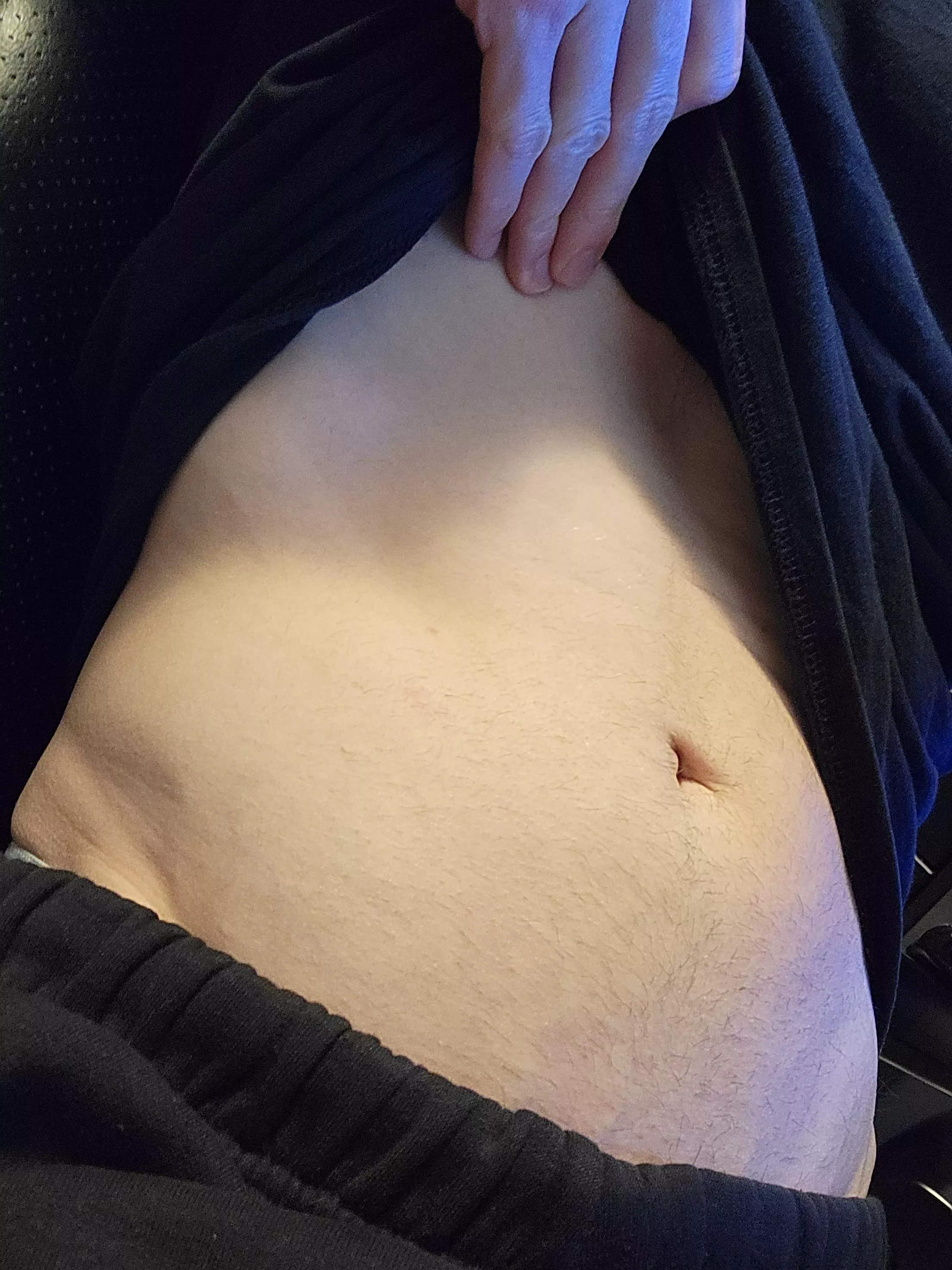 want a chill hump day evening with your 5'3 105lb twink?