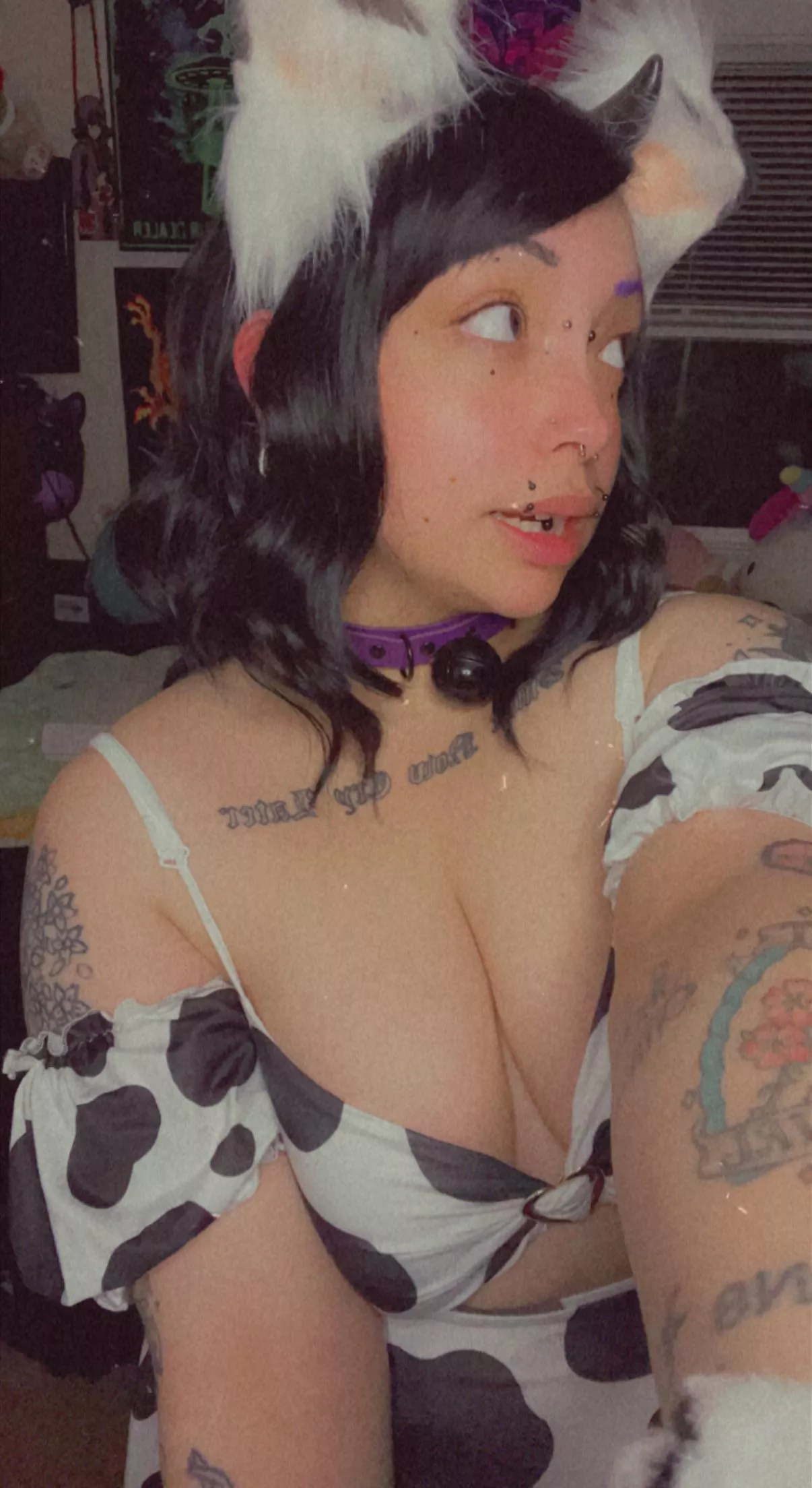 Want a hot moo gf?