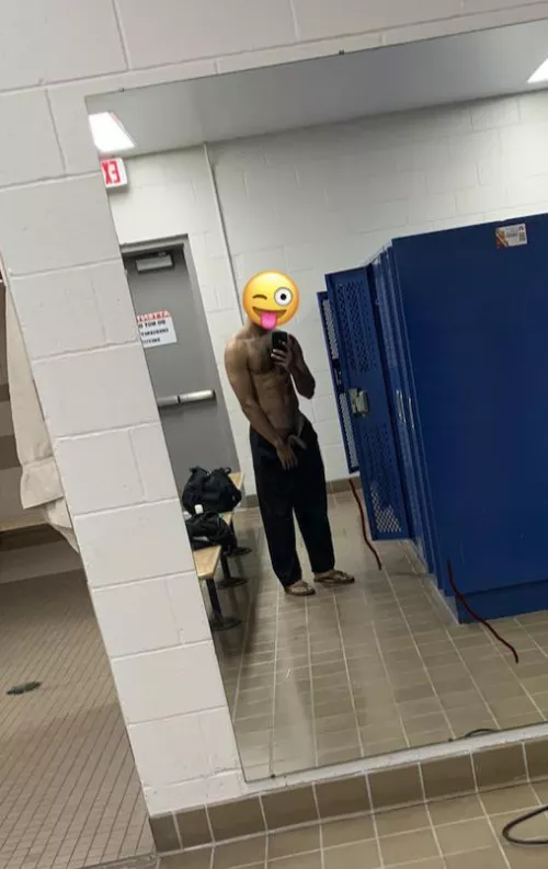 Wanted to take more but someone walked into the showers right there. Still got a quick photo in though