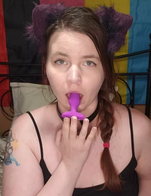 Warming up for playtime 😈