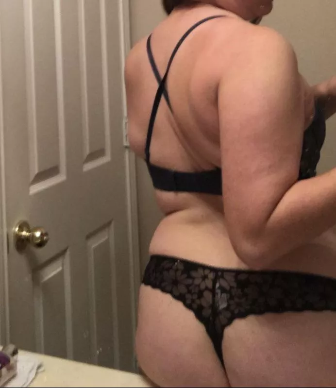 We are bored (31f) kik the same as username