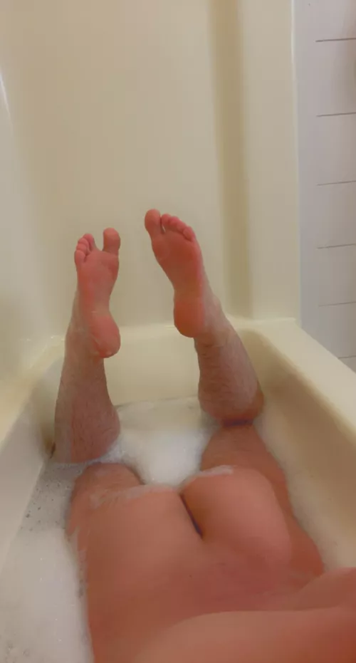 We can fuck, but only if you kiss me while we do it;)