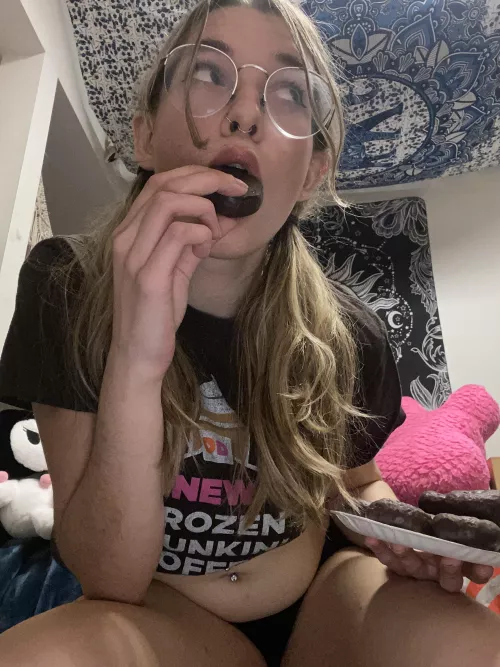 Welcome to Dunkin what can I get for you??