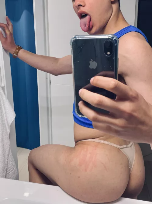 What do I have to do to get the attention of a real man😭