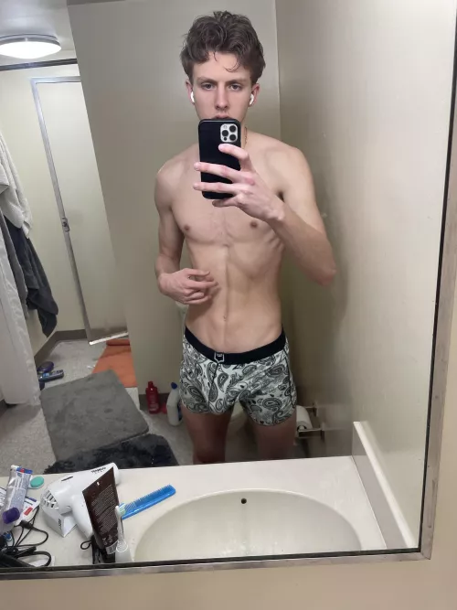 What do u think of my bulge?