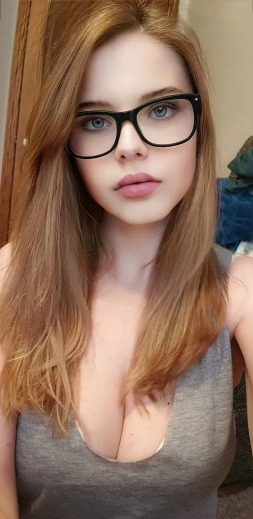 What do you like better my glasses or my cleavage 😉