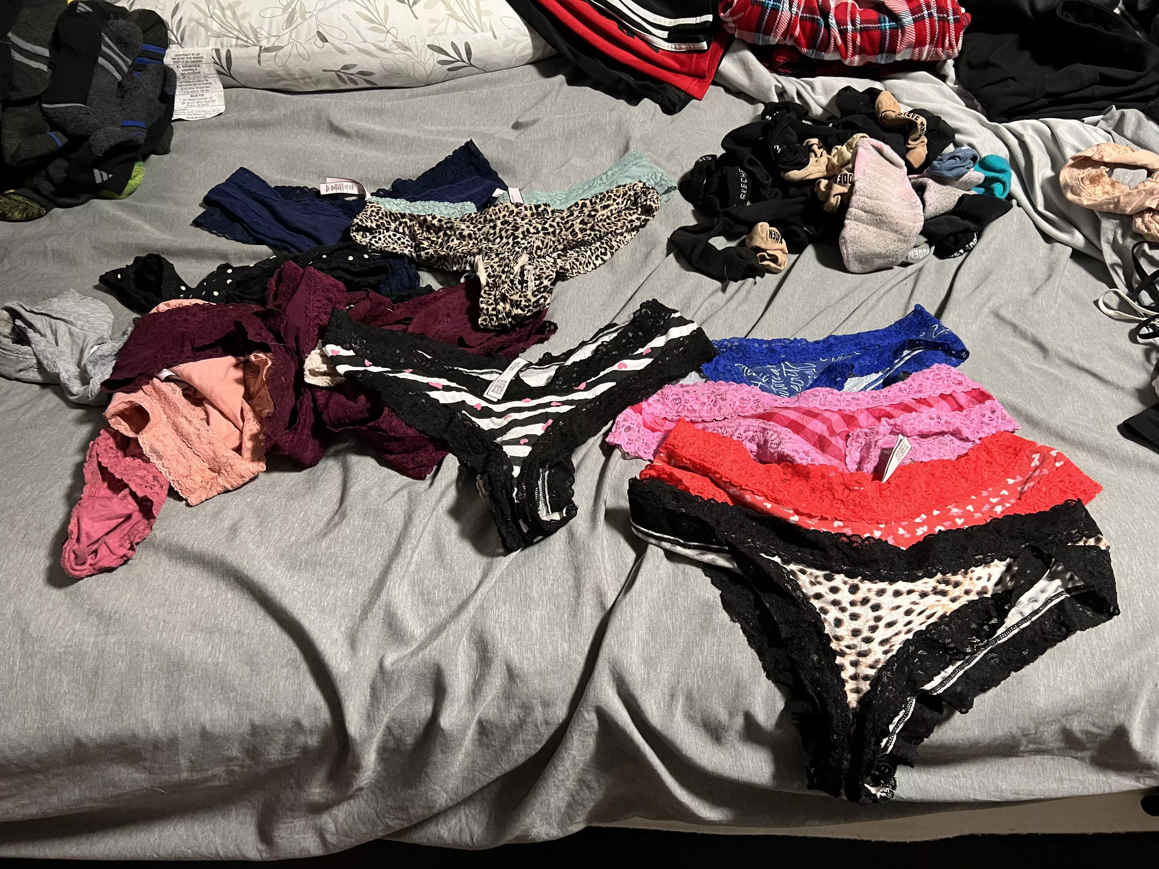 What pair(s) should I wear/add to my work collection? Can’t wait to hear what you filthy animals want to see me in! What pair(s) should I wear/add to my work collection? Can’t wait to hear what you filthy animals want to see me in!