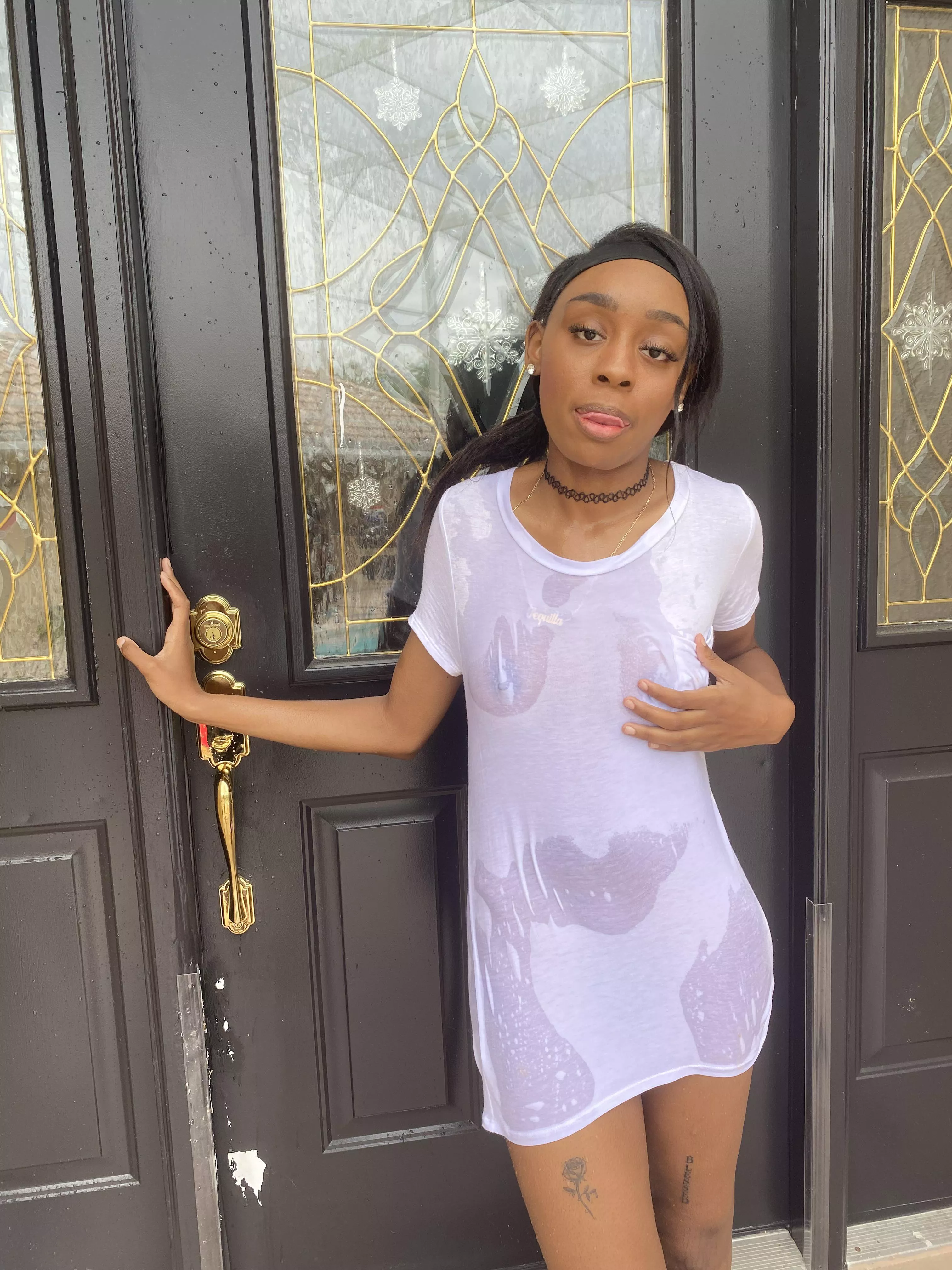What use is a white tshirt if it isn’t wet?