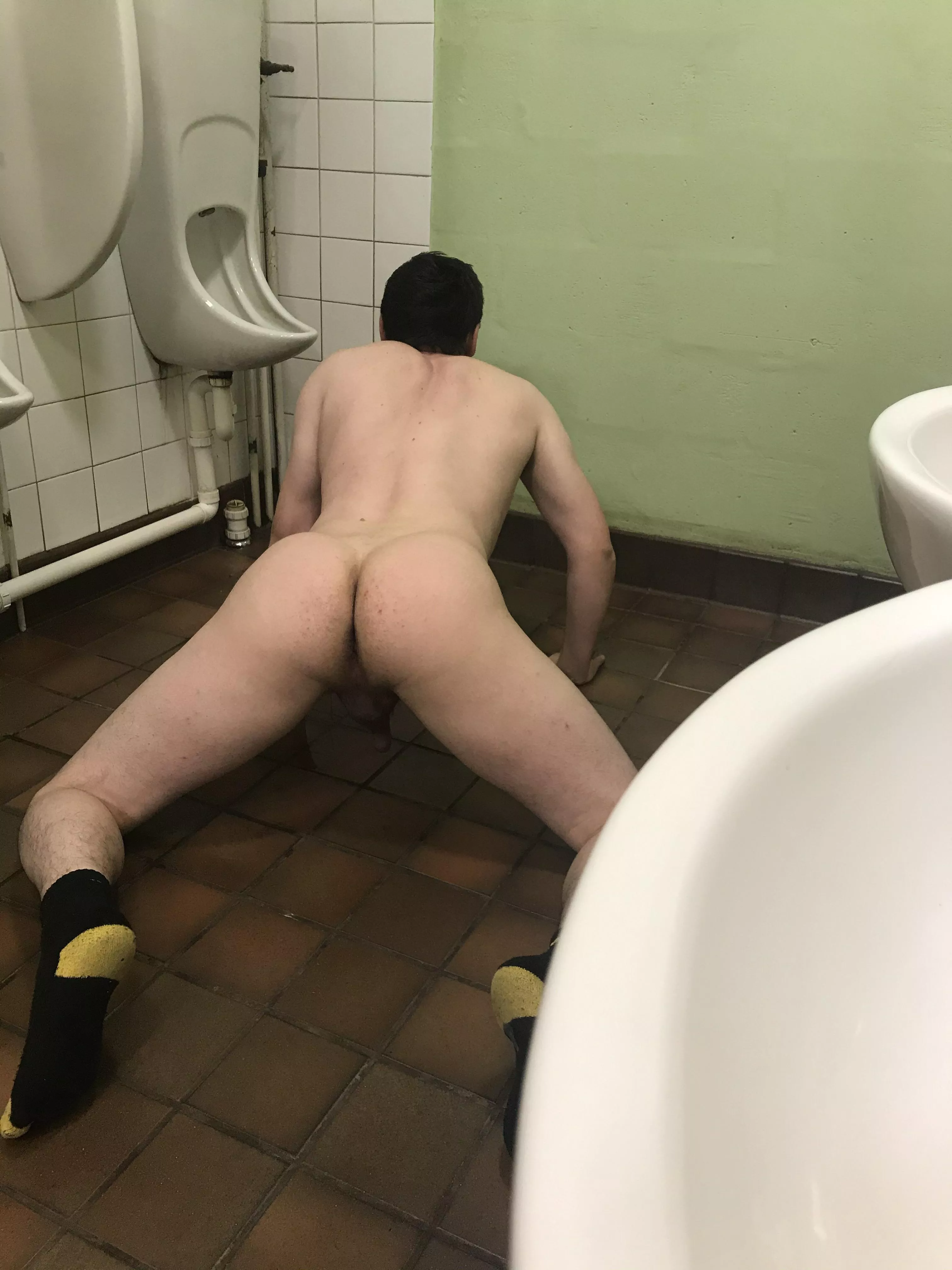 What would you do if you walked into the men’s room and seen me?