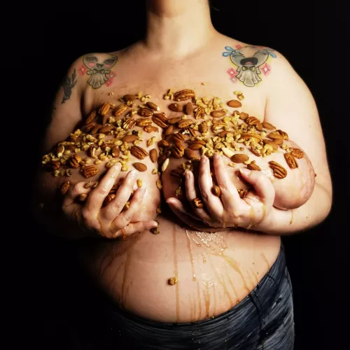 What'cha doing baby? Nut n' honey...