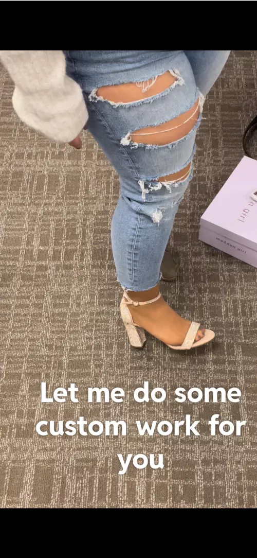 What’s hotter my pants my shoes my feet or my pantyhose. 😉