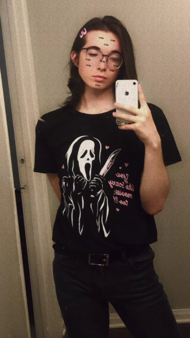 What’s your fav scary movie?