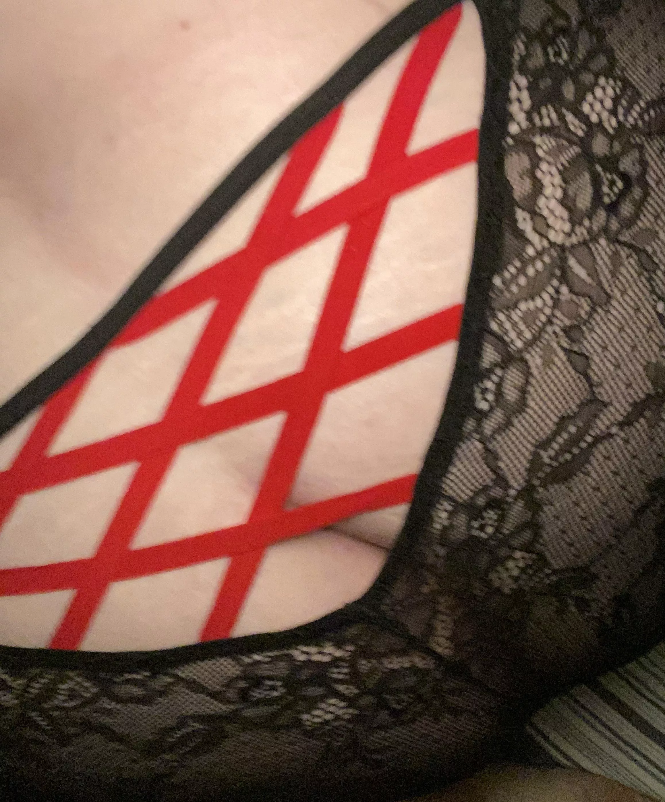 Who doesn’t love a little naughty lingerie 😈 (f) 41