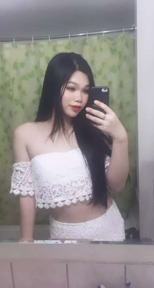 🏳️‍⚧️ Who doesn’t love long hair? 🏳️‍⚧️