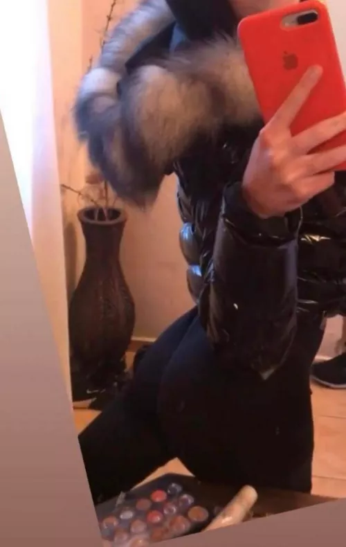 Who is ready to be my slave 😍😍😘