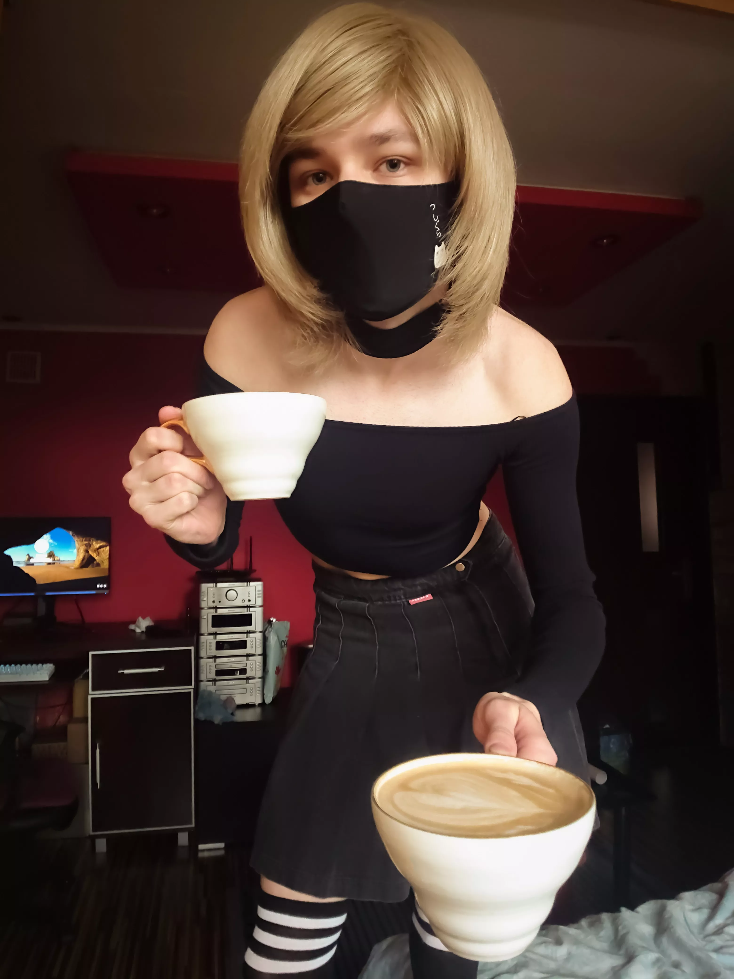 who wants some coffee?☕