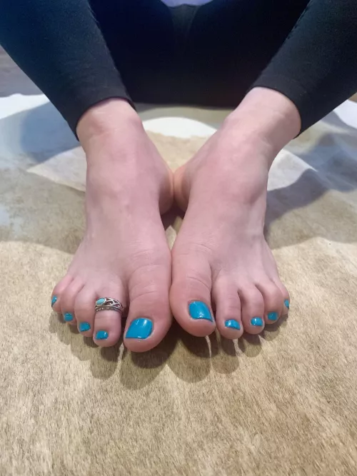 Who wants to be between my arches? 😉