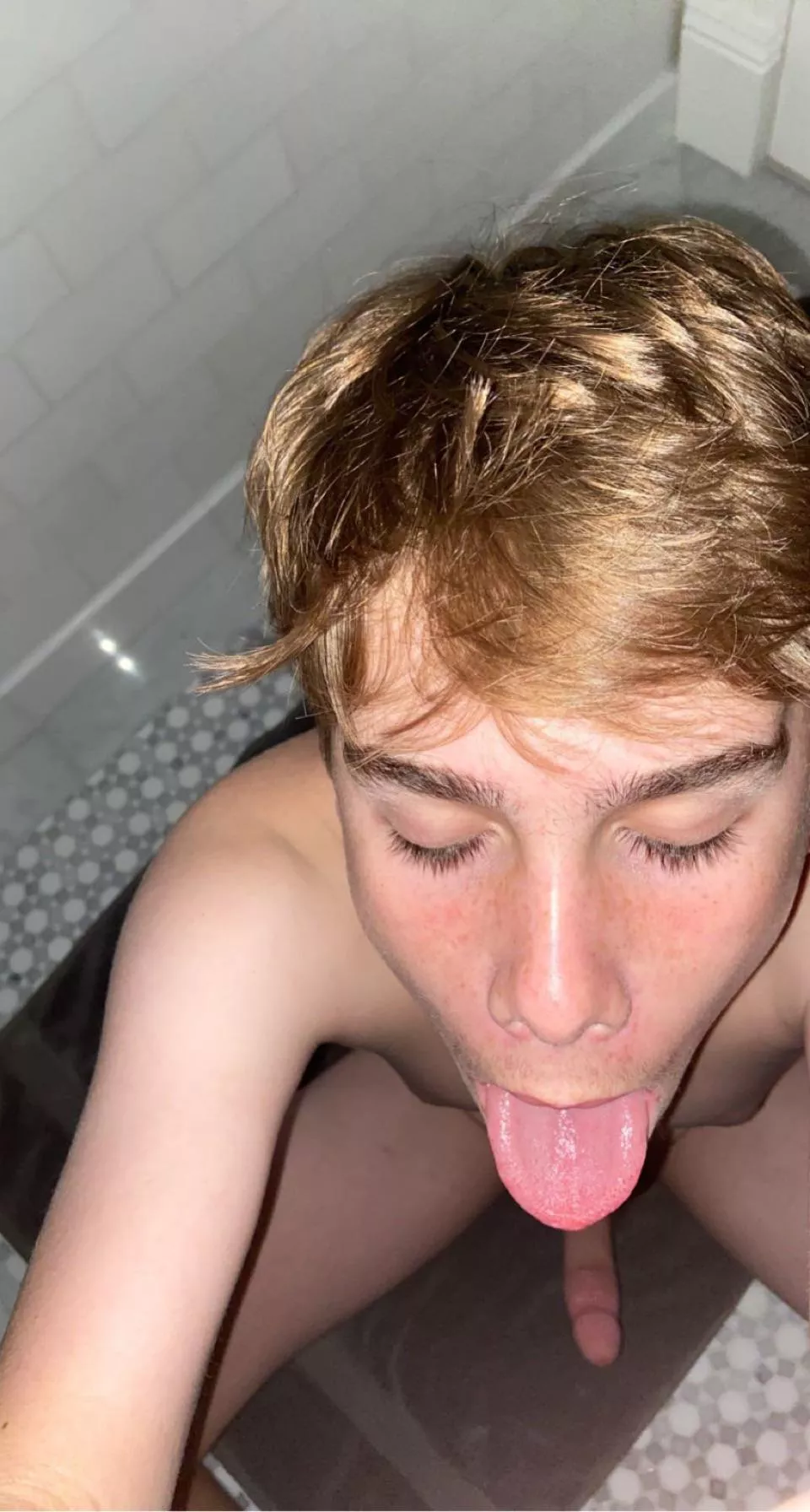 Who wants to drop their load here? Please daddy cover my face as a treat for me being a good little cumslut. Who wants to drop their load here? Please daddy cover my face as a treat for me being a good little cumslut.