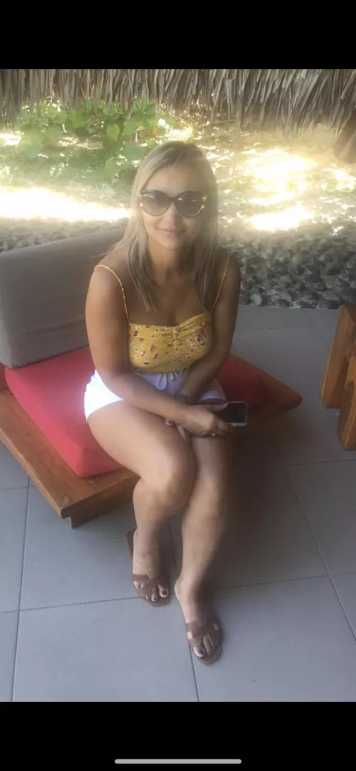 Who wants to jerk off to my hot milf of a mom