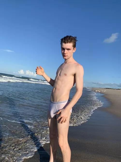 who wants to see it hard? 😏