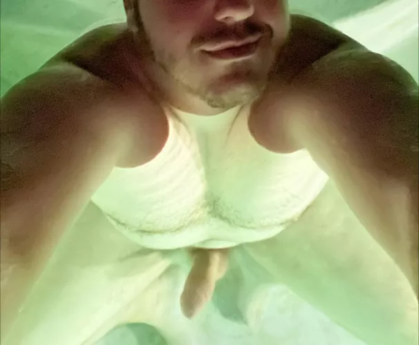 Who wants to skinny dip with me? 😈