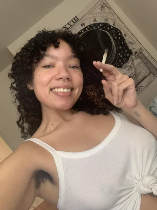 who wants to smokeee? 🍃🍃 i’m about to go for a walk :)