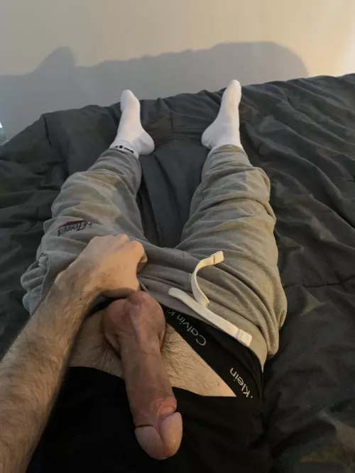 Who would be down for a threesome my gf and I? Dm open.