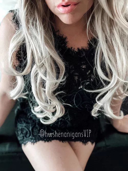 Who’s ready to give my MILFs lips a try?