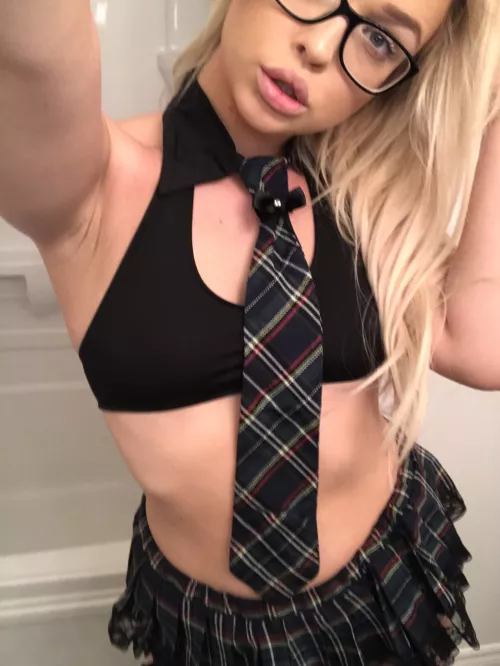 who's ready to play doggies ?? 🔥🔑