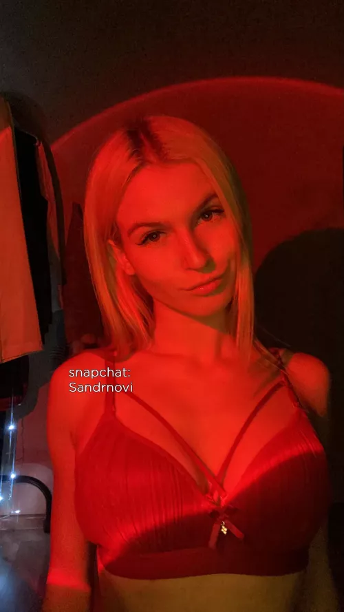 Who’s trying to spoil me tonight ??? [F]19