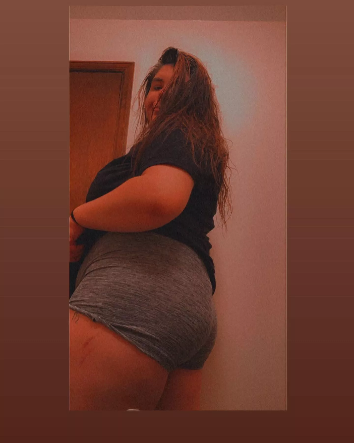 Who’s up ? 😏