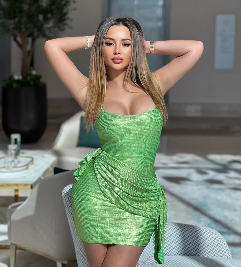 Wide Hips