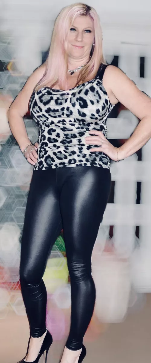 Wife in shiny leggings