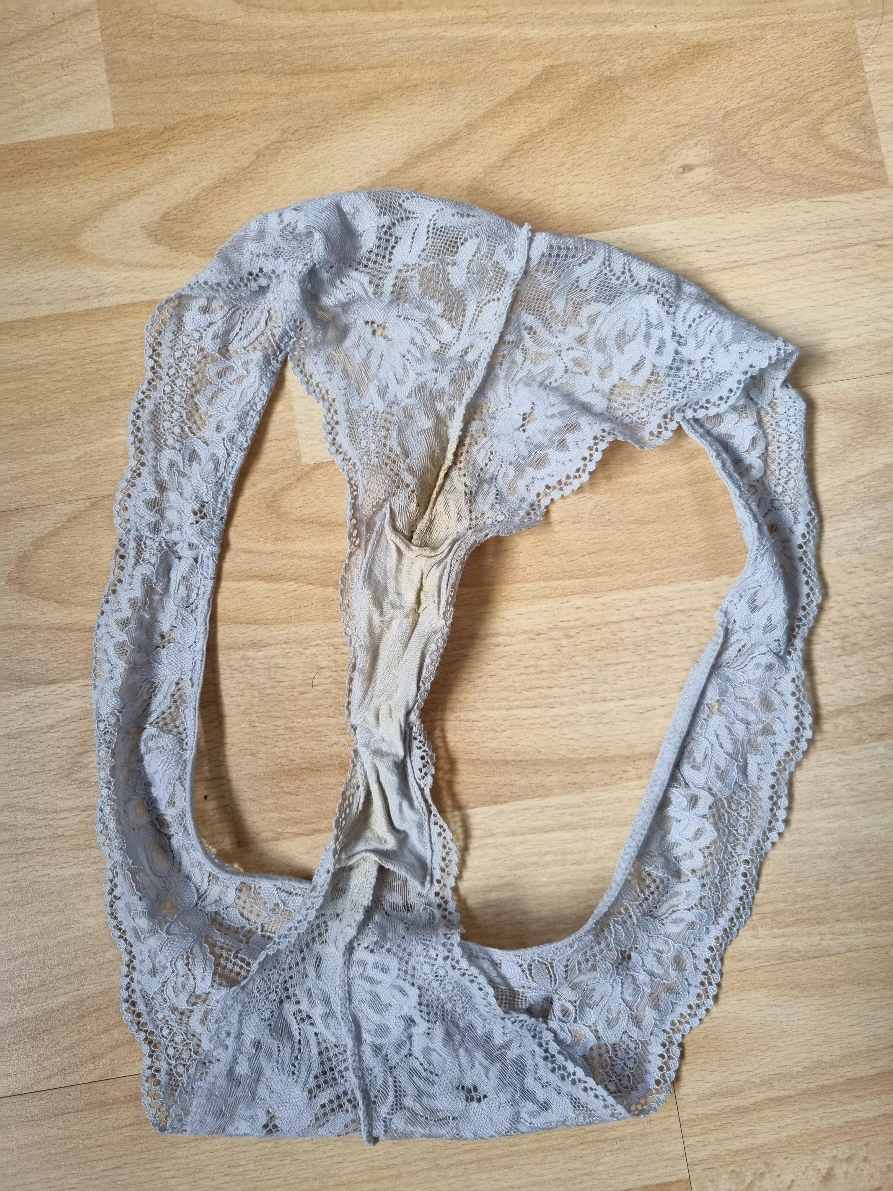 wife's panties 🤤🤤🤤