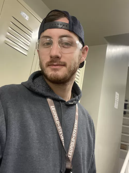 Wonder if I can get as much love with my clothes on as I do nude 🤣