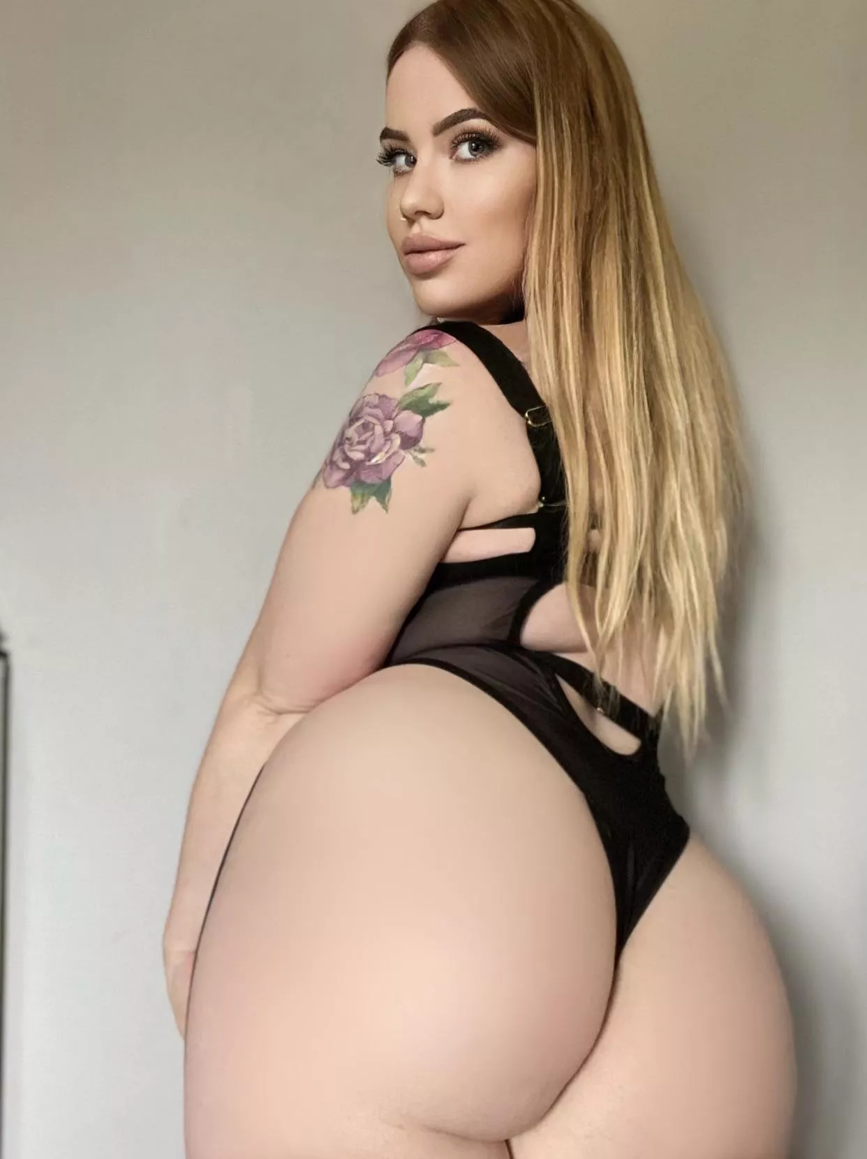 Worship my ass you little beta bitches